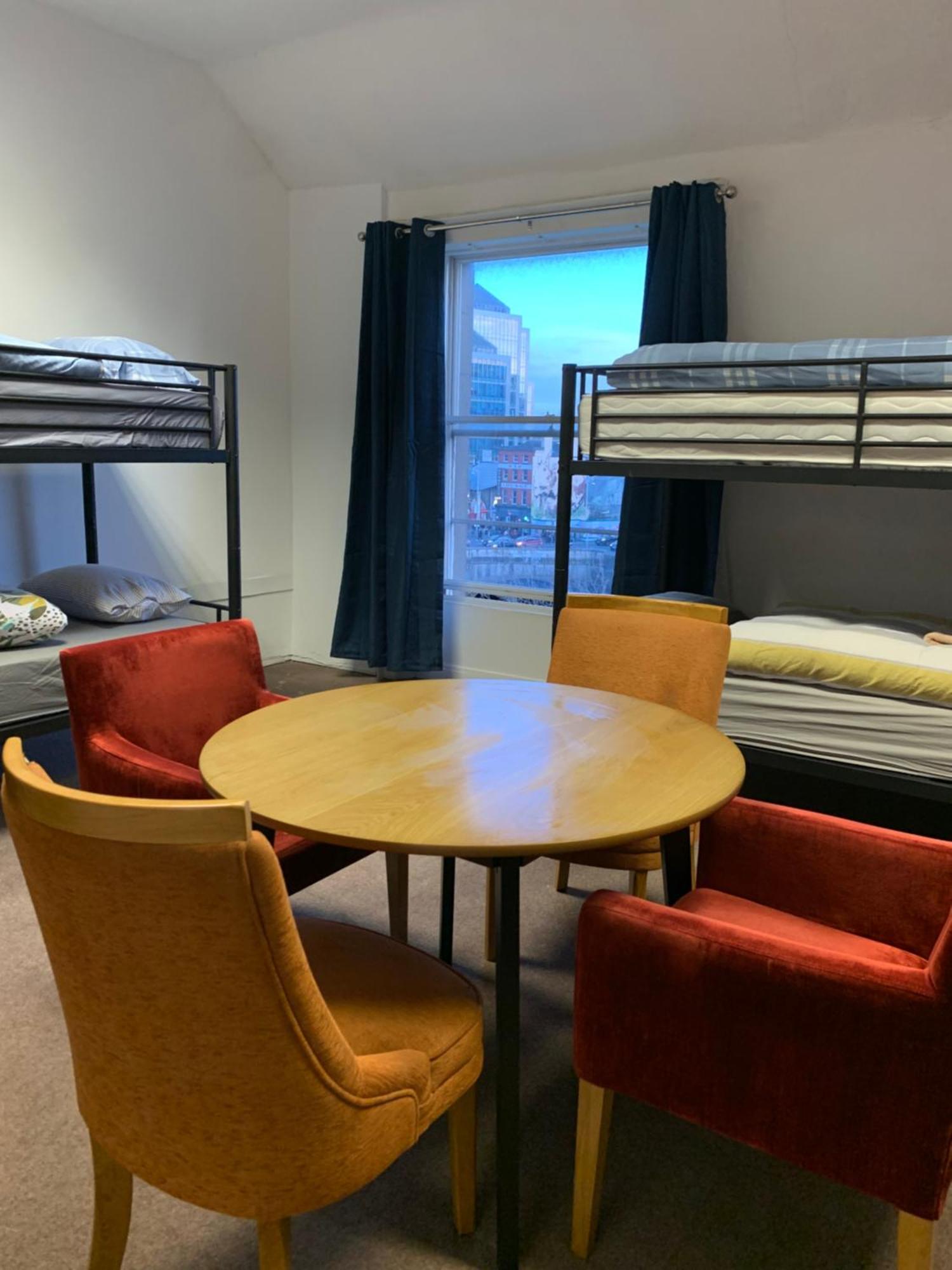 Eden Quay Guesthouse Private Rooms Дъблин Екстериор снимка