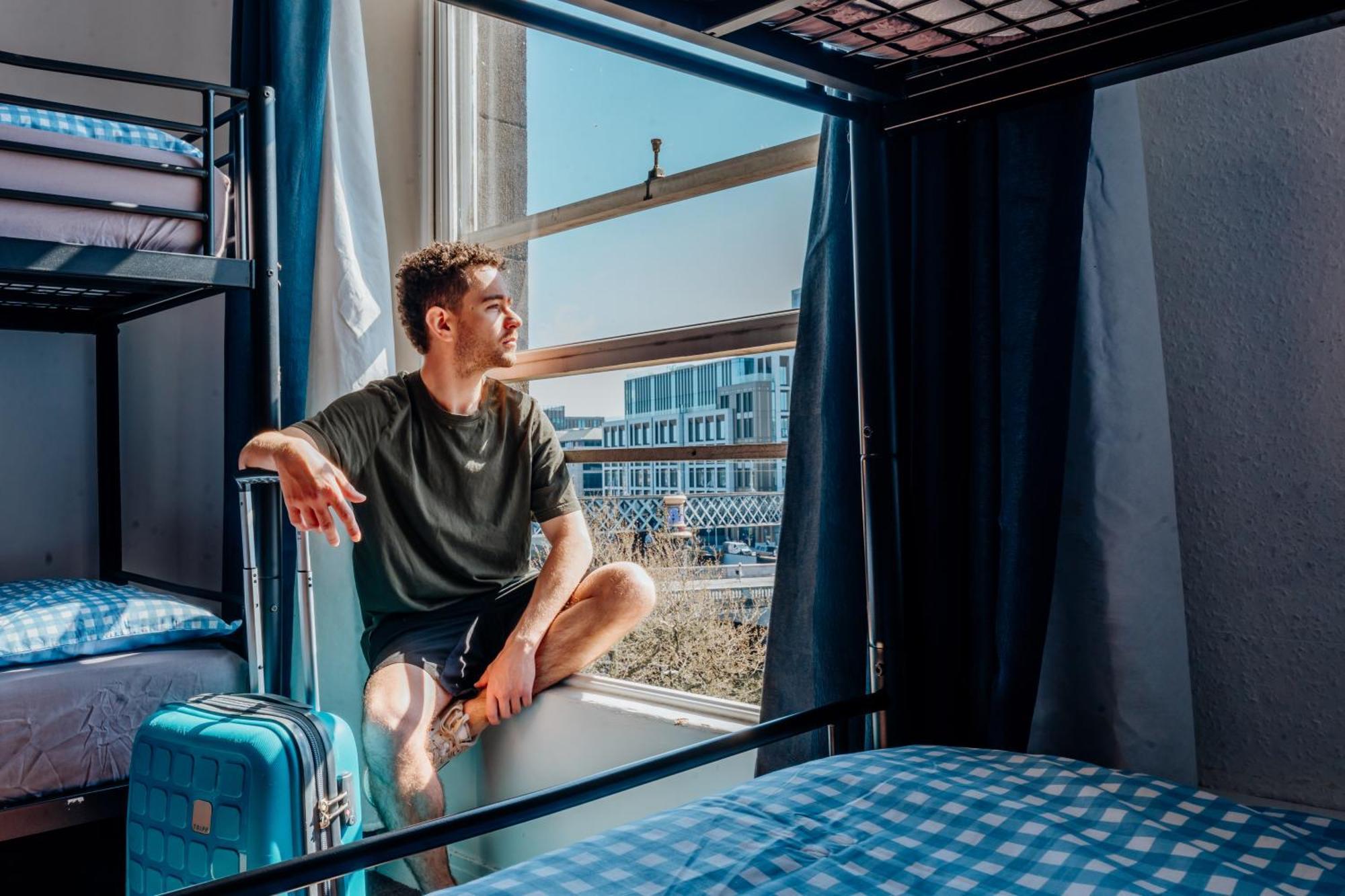 Eden Quay Guesthouse Private Rooms Дъблин Екстериор снимка