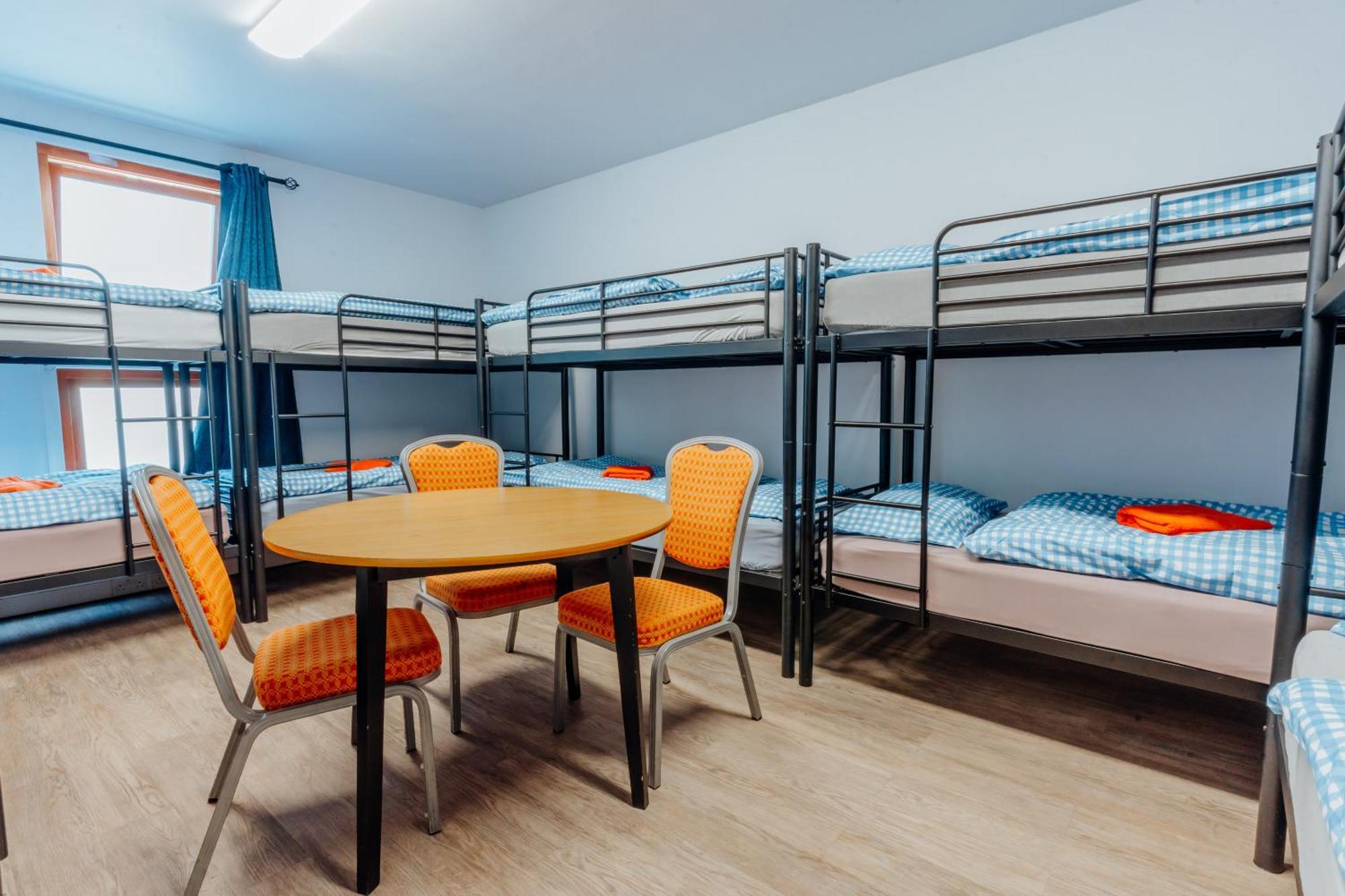 Eden Quay Guesthouse Private Rooms Дъблин Стая снимка