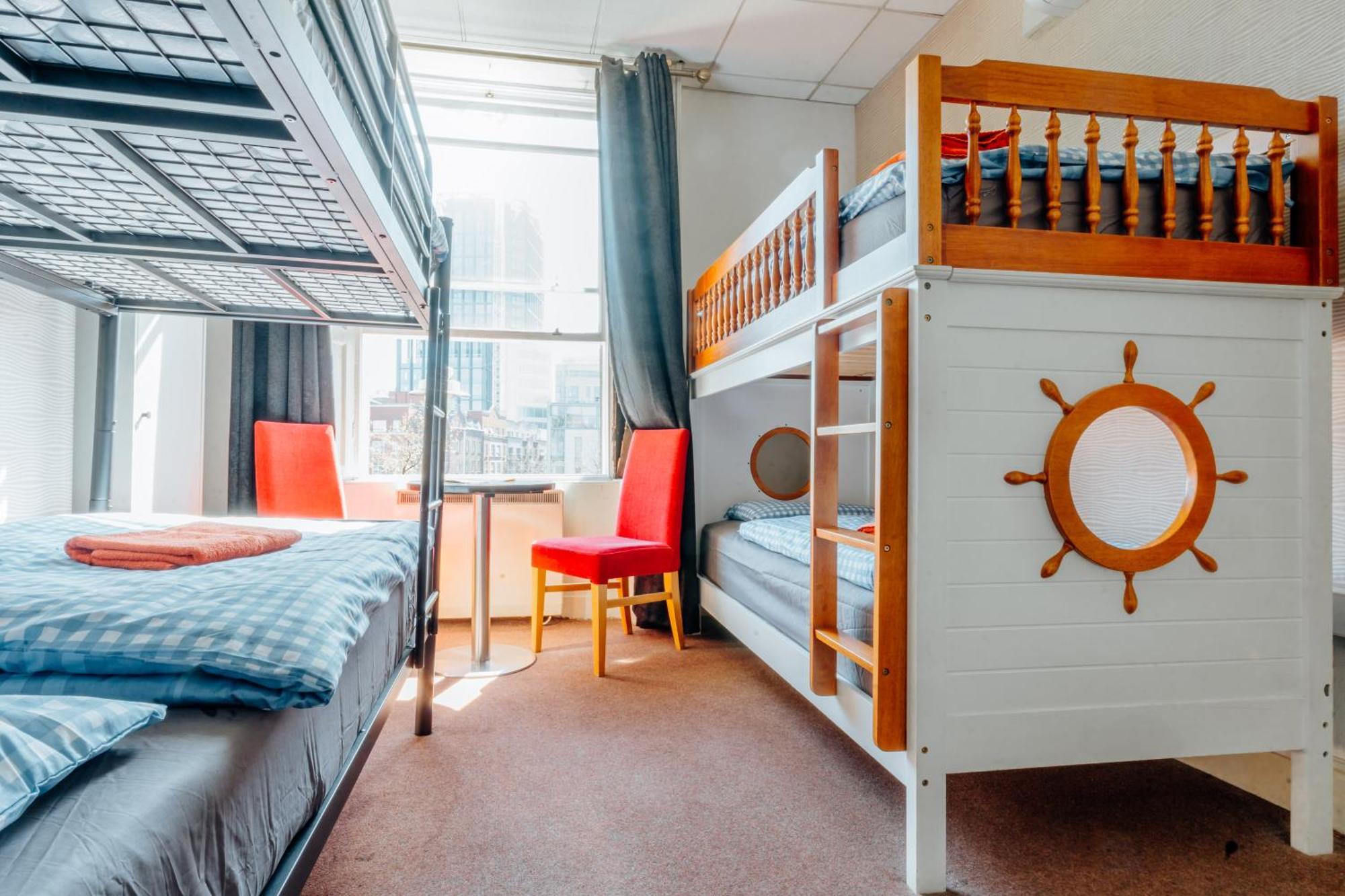 Eden Quay Guesthouse Private Rooms Дъблин Стая снимка