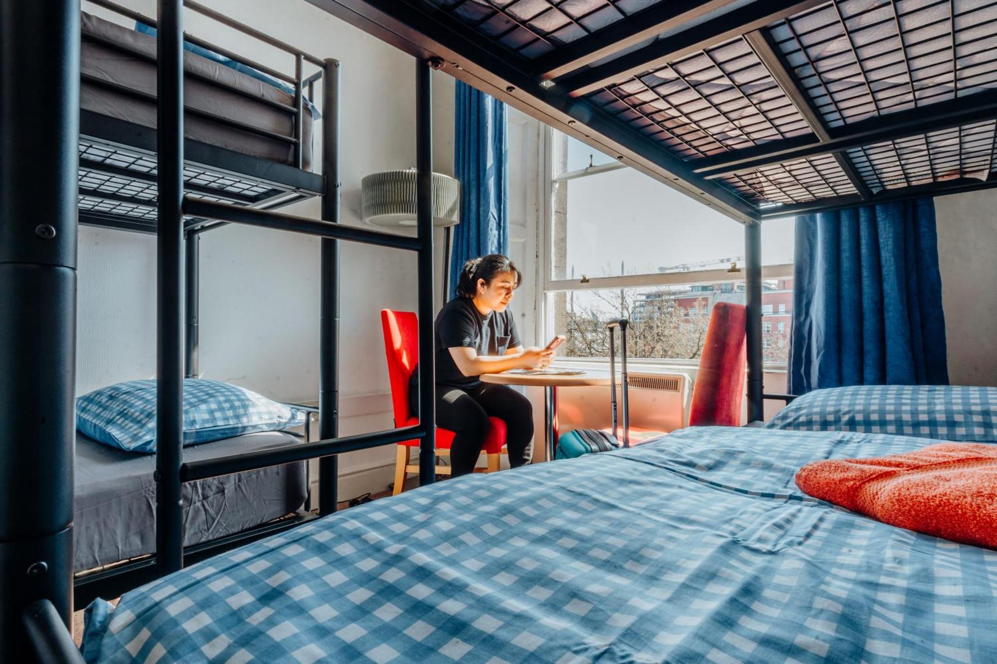 Eden Quay Guesthouse Private Rooms Дъблин Екстериор снимка