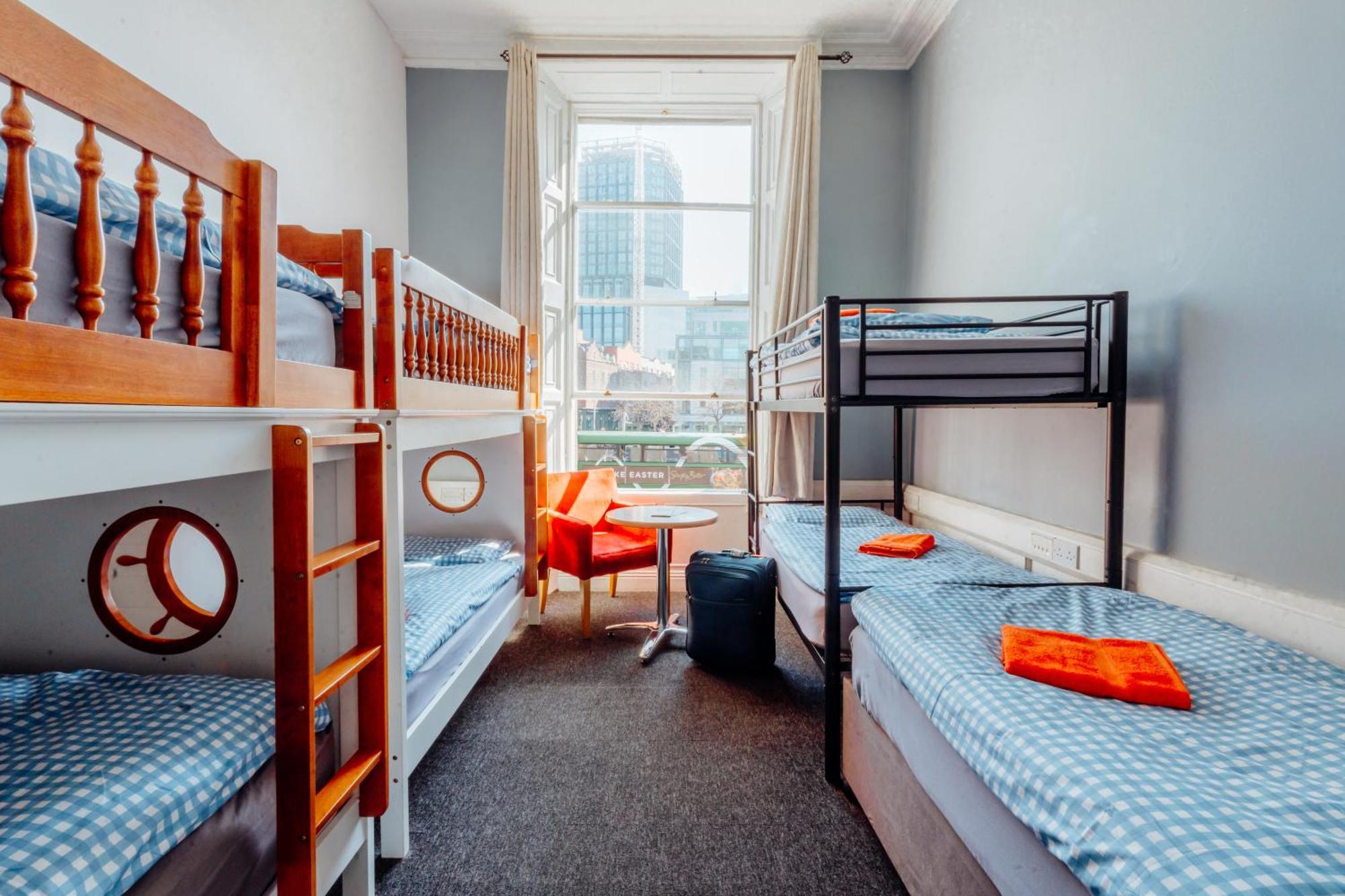 Eden Quay Guesthouse Private Rooms Дъблин Екстериор снимка