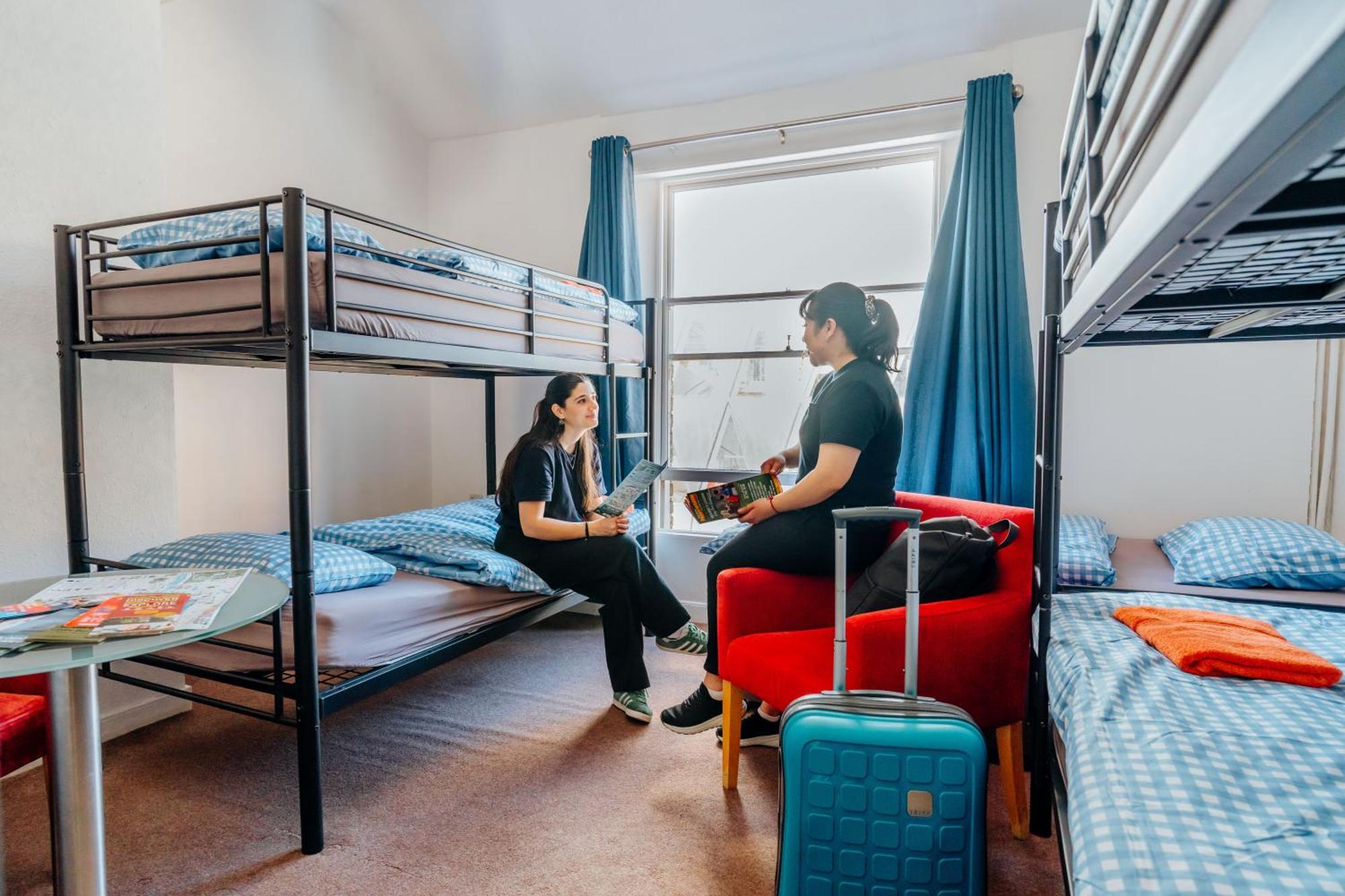 Eden Quay Guesthouse Private Rooms Дъблин Екстериор снимка